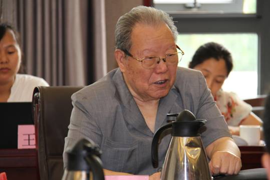 不折不扣地把城鄉(xiāng)發(fā)展一體化的戰(zhàn)略思想落到實(shí)處 