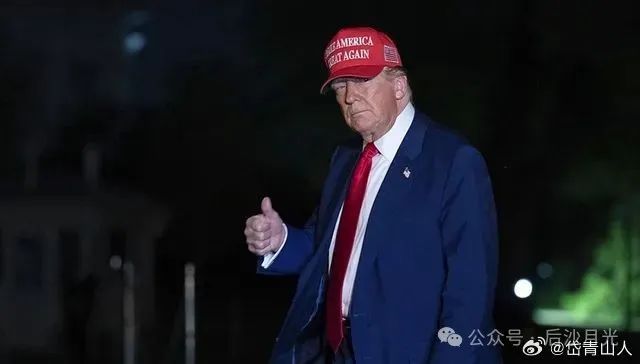 特朗普“百日维新”烂尾！马斯克风光不再，第一个出局