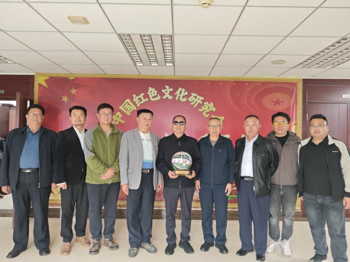 国家一级战斗英雄史光柱到我会老山精神专业委员会调研