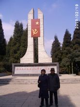 娄山关红军纪念塔