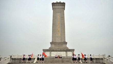 人民英雄纪念碑：九年始成“共和国第一碑”！
