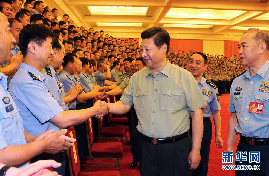 2014年6月17日，中共中央总书记、国家主席、中央军委主席习近平在北京接见空军第十二次党代会代表。