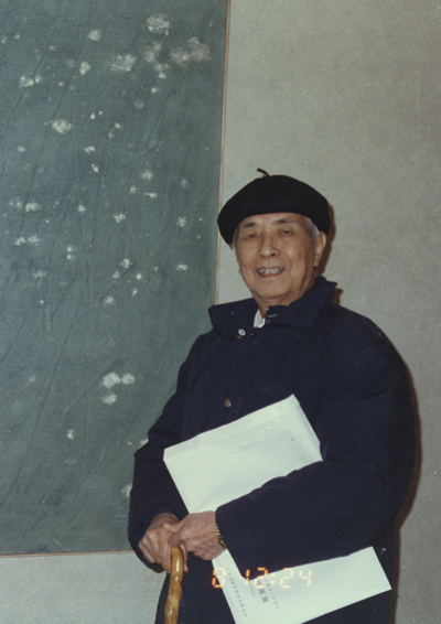 1983年8月在八路军木刻社老战友，画家罗工柳画展上.jpg