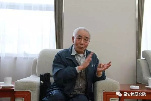 周新城：中央党校教授董德刚，不懂马列却狠批马列！