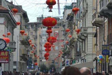从打骂华人到感激中国，意大利人为何180度大转变？