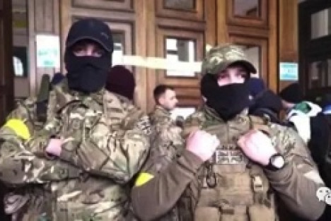 逃英乱港分子乌克兰从军记