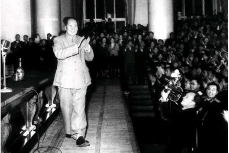 听教员的话——纪念毛主席“青年谈话”64周年