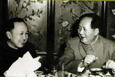郭松民：简论一个公式“物质-精神-物质”——纪念毛主席逝世45周年