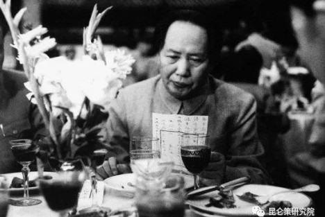 毛泽东写“福”祝寿，杨老太太苦心珍藏12年