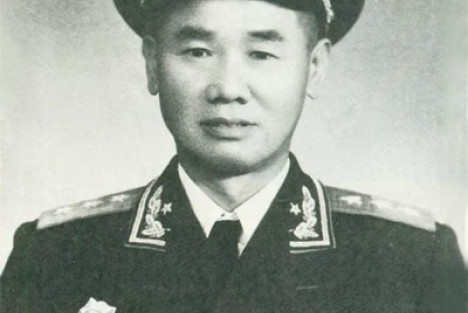 陈再道：以骁勇著称的开国上将，武汉七二〇事件中受到毛主席保护，最后一任铁道兵司令员