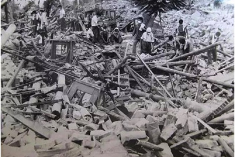 在唐山大地震的日子里，毛主席批阅了一生中最后一份文件