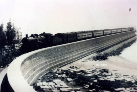 毛泽东决策修建鹰厦铁路的前前后后