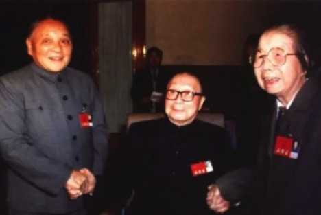 聂力：山高水长 —— 回忆纪念我的父亲聂荣臻元帅逝世30周年
