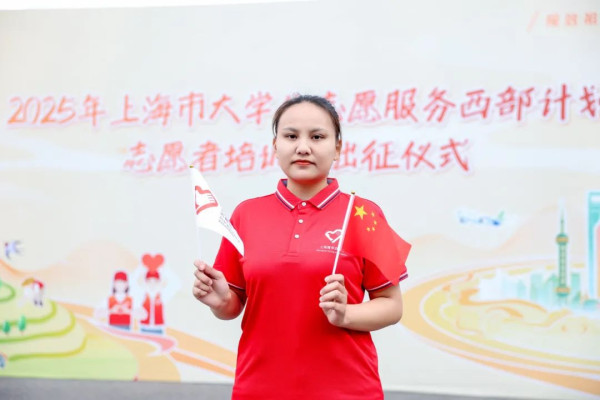 张桂梅的学生，大学毕业做了一个决定……