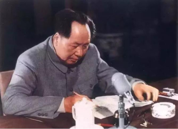 毛泽东怎样写文章？