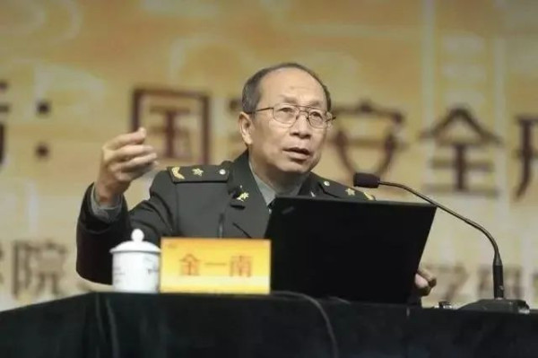他第5次下水救人前，给母亲重重磕了一个头！