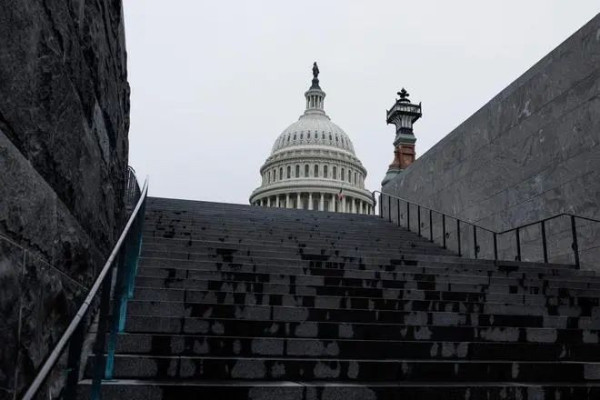 警惕！美国犹太资本盯上我们养老金，意图很险恶