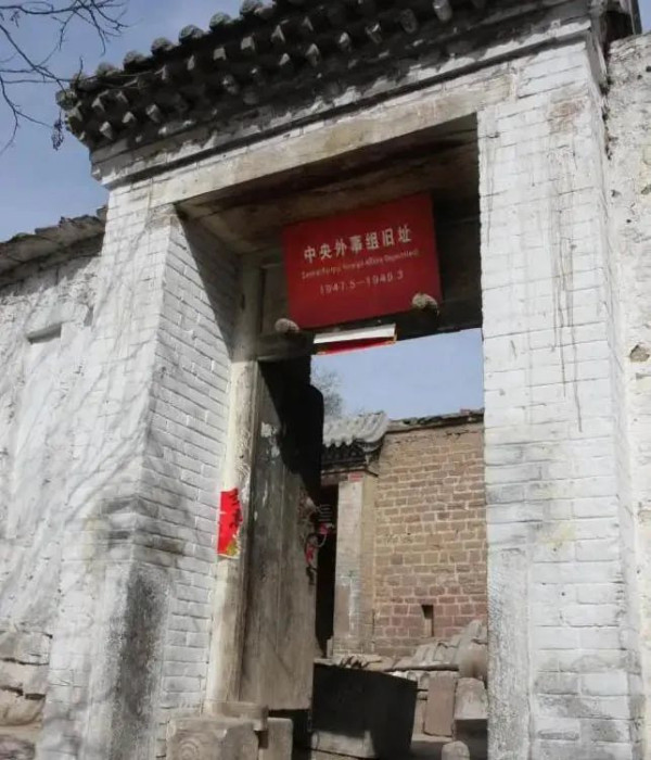 周恩来未雨绸缪，构建新中国外交脊梁，谆谆叮嘱外交无小事