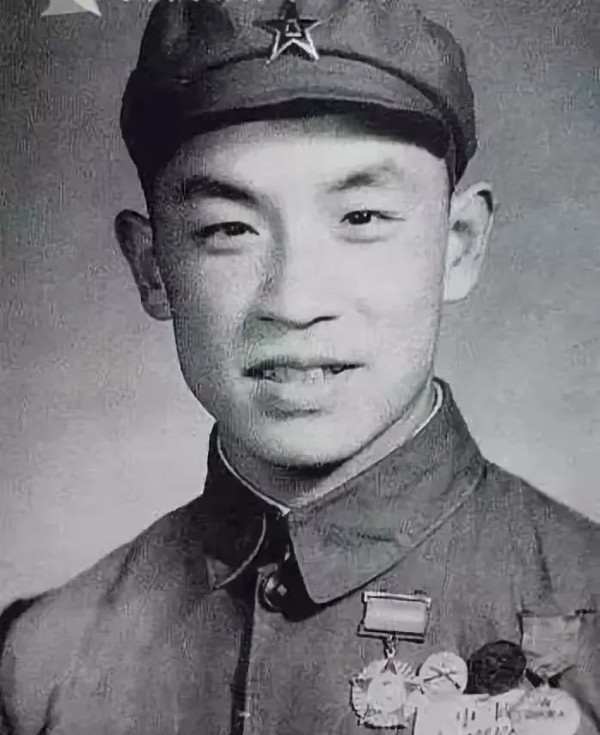 虎穴擒敌：迟浩田的上海战役亲历记