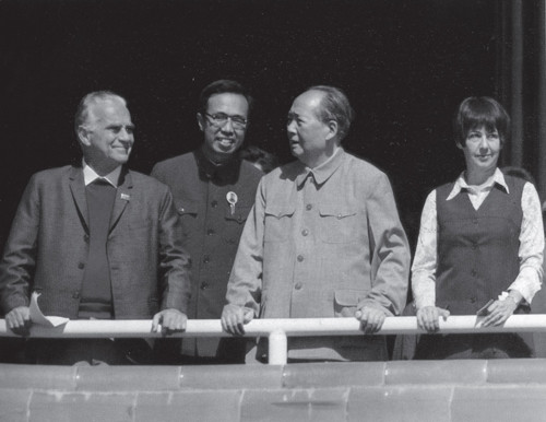 毛泽东为什么让美国作家斯诺上天安门与他站在一起？