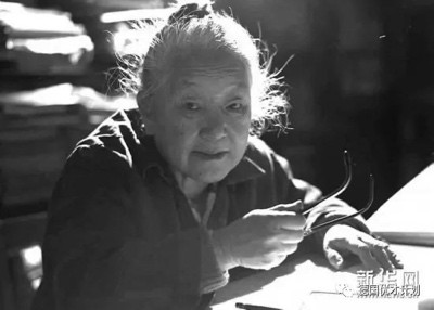 一位贫穷中国老人悄然离世，然而她的背景实在太吓人，足以震惊世界！