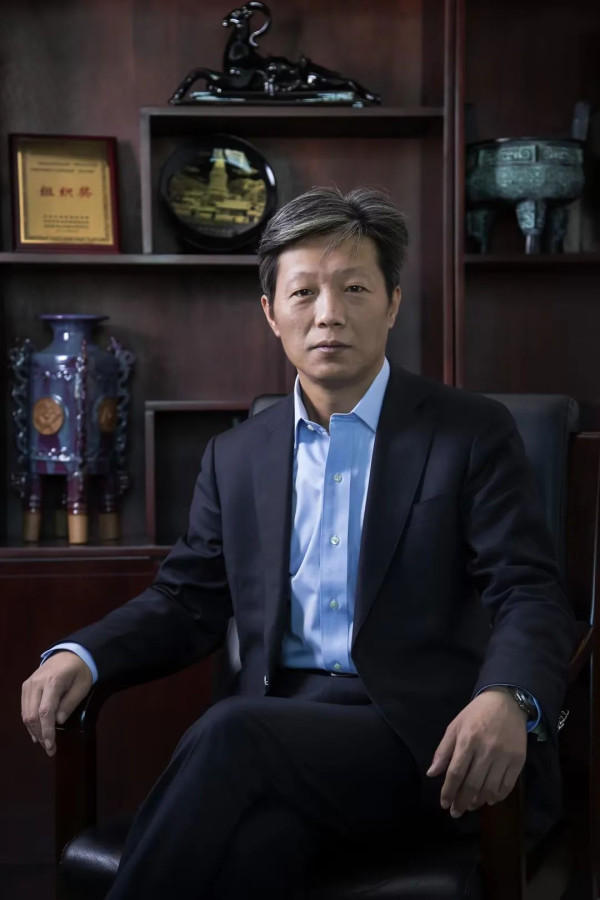 从“两个毫不动摇”看公有制经济与非公有制经济之间的关系