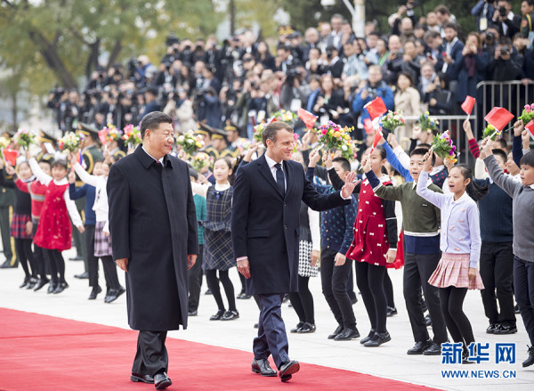 习近平同法国总统马克龙会谈