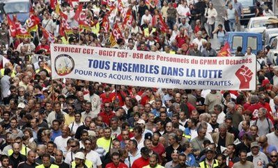 法国政府召开危机会议紧急应对全国大罢工
