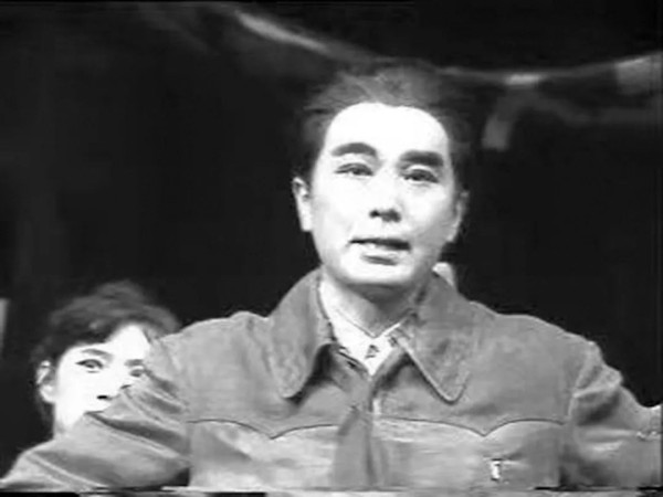 “四一二”政变中周恩来的惊魂时刻