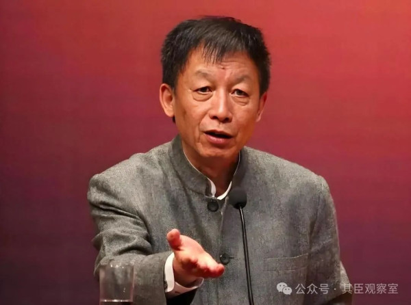 易中天为何那么崇媚西方？