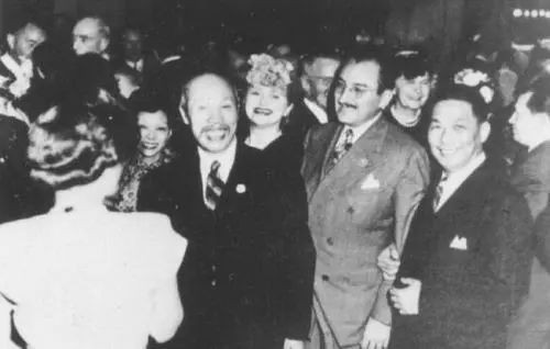 董必武在美国讲述中共故事