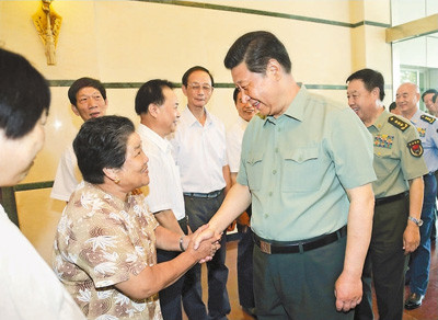 习近平八一前夕看望慰问驻福建部队官兵时强调 扎实推进国防和军队建设改革 坚决完成党和人民赋予的各项任务