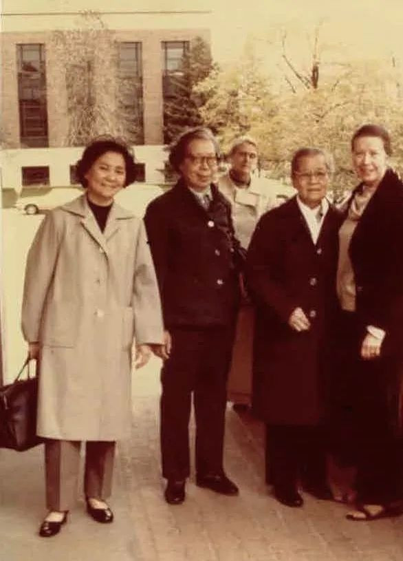 一位志愿军女兵在朝鲜战场的传奇故事
