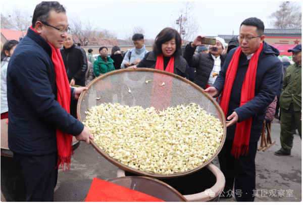 为什么总有一些专家学者与农民过不去？