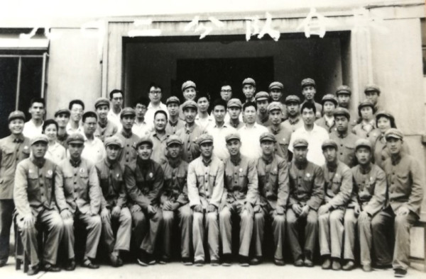 参加核潜艇研制史上一次重大试验的勇士