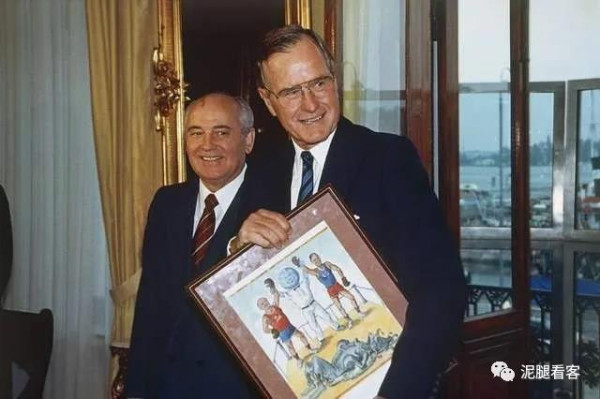 美国解密苏联崩溃前细节：老布什与戈尔巴乔夫秘密通话