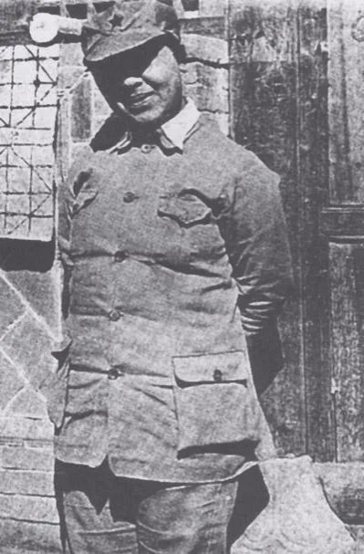 毛泽东决心亲自抓文艺界的问题，1942年延安文艺座谈会的台前幕后