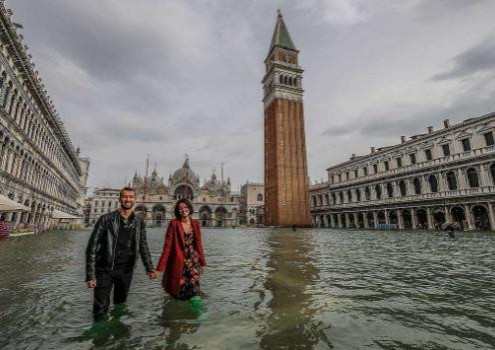 威尼斯为何被淹？防洪工程变贪腐泥潭