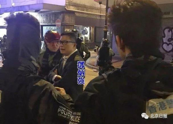 港警破获歹毒计划后，一哥再上“前线”