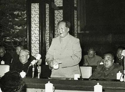 胡新民：毛泽东是怎样倡导“百花齐放”的