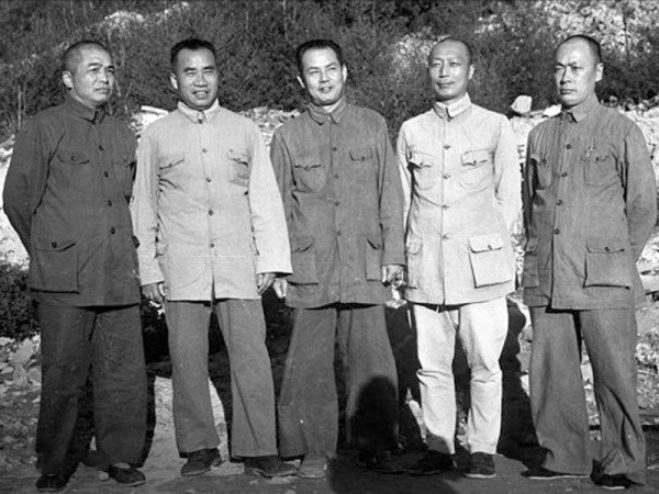 开国将帅为什么都偏爱大棉袄？