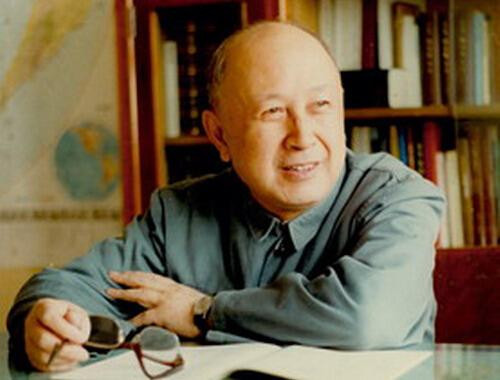 陈先义：科技战线又红又专的典范钱学森