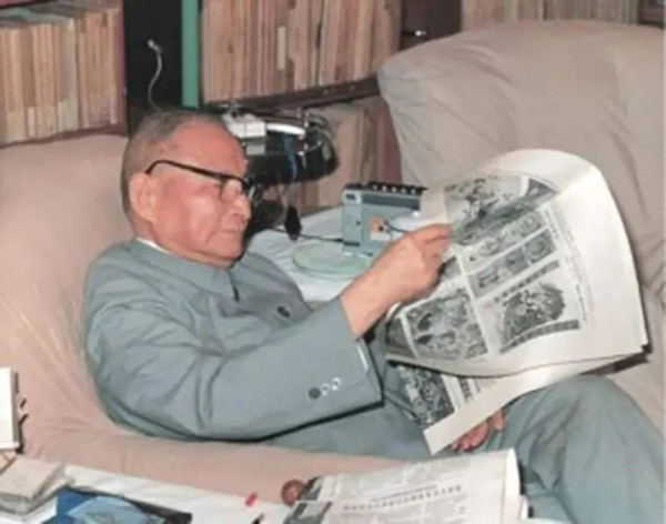 陈云对毛主席哲学著作情有独钟，80多岁还能全文背诵列宁文章