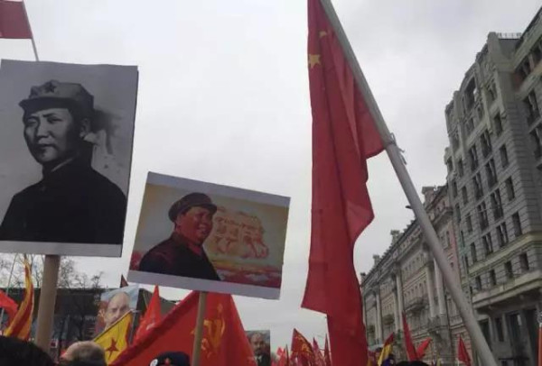郭松民：青年和毛泽东站在一起